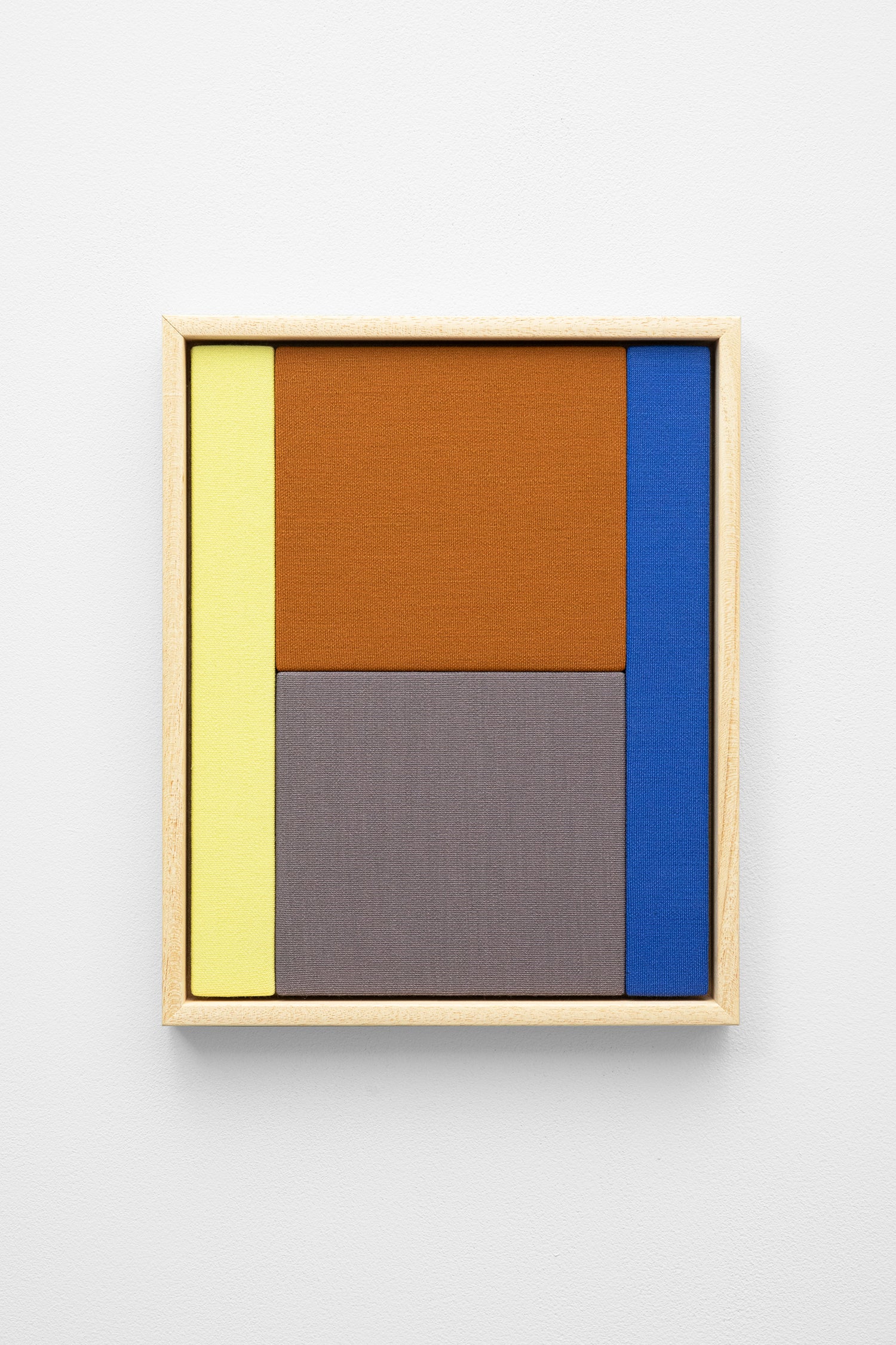 Field Frames – 04 – Light Yellow / Ochre / Blue / Reddish Grey